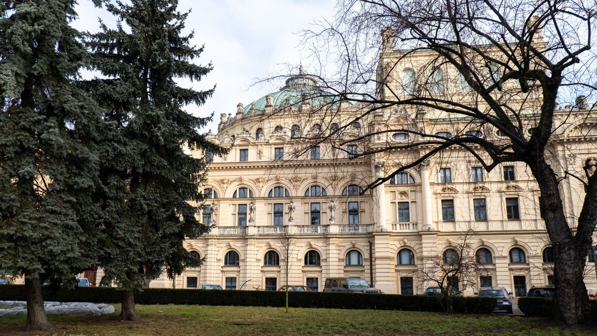 Krakow Old Town Treasure Hunt - Photo 3